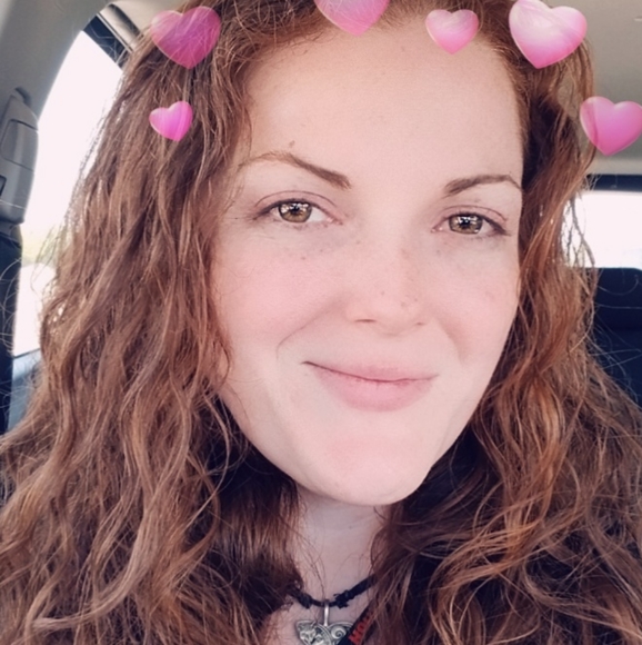 Meet your Posher, Stacey - Picture 3 of 7